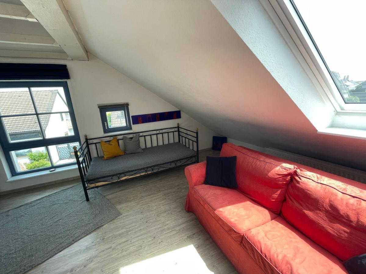 Kunst Und Bergbauflair An Der Ruhr - Inklusive Netflix & Prime Apartment Bochum Luaran gambar
